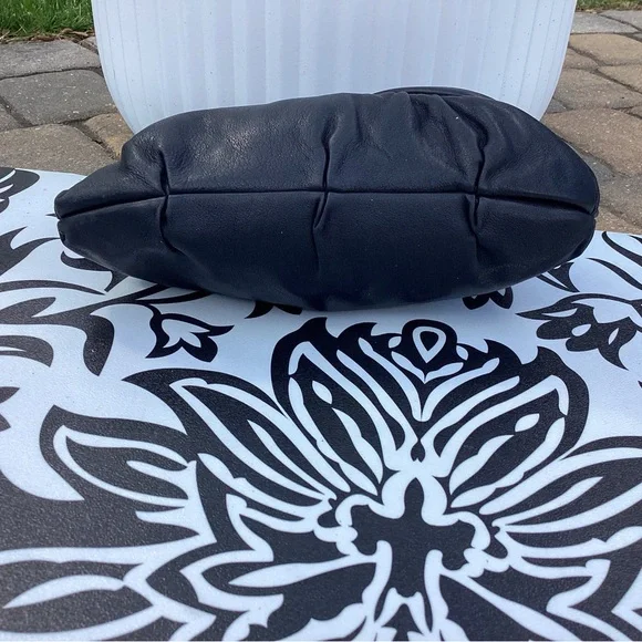 EUC Vintage Y2K Juicy Couture Rare Black Leather Gorgeous Bag - Picture 6 of 7